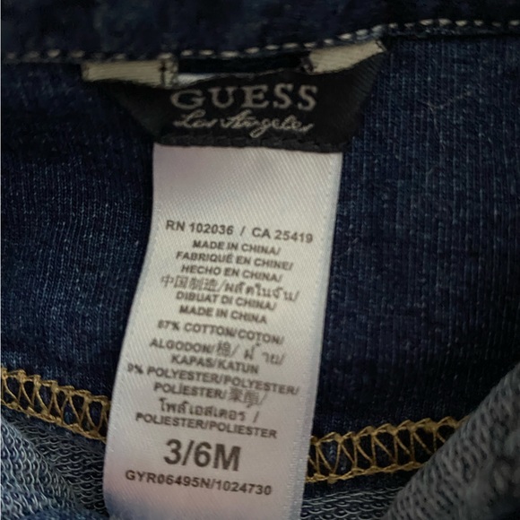 Guess baby short sleeve romper 3-6 months - Picture 3 of 3